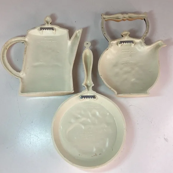 Vintage Kitschy Home Interiors and Gifts Pots and Pan Wall Hanging Decor Lot - Picture 3 of 8